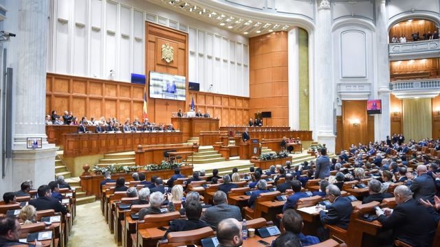 Ρουμανία: Χαλάρωση των νόμων κατά της διαφθοράς προτείνει η κυβέρνηση