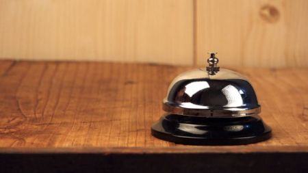 Σε σύγχυση για το τέλος διαμονής οι ξενοδόχοι