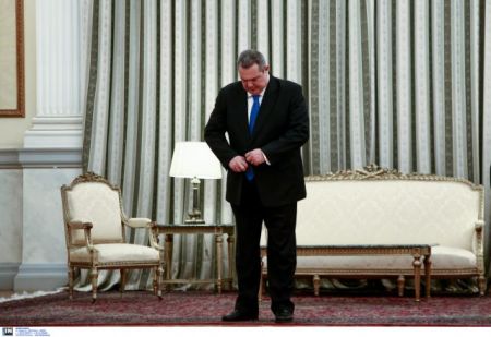 Καμένο χαρτί ο Καμμένος