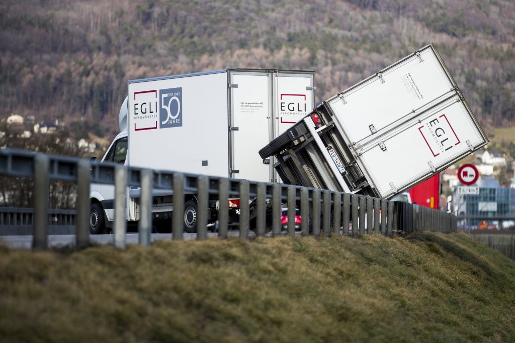 Ένας νεκρός και δεκάδες τραυματίες στην Ευρώπη από την καταιγίδα Ελεανόρ