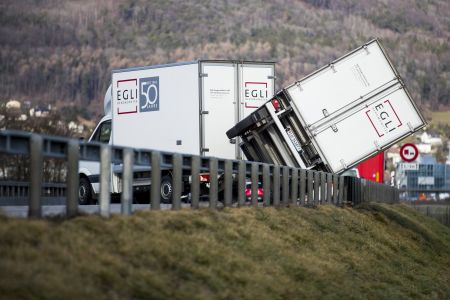 Ένας νεκρός και δεκάδες τραυματίες στην Ευρώπη από την καταιγίδα Ελεανόρ