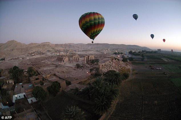 Αίγυπτος: Ενας νεκρός σε συντριβή αερόστατου που μετέφερε τουρίστες