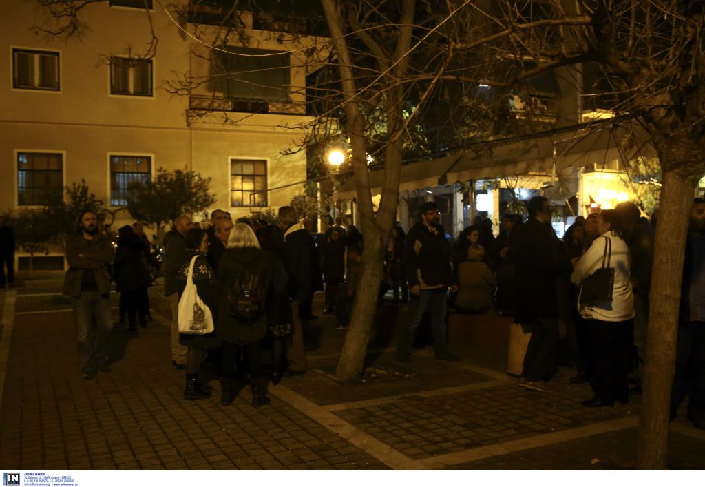 Παρέμβαση αντιεξουσιαστών σε εκδήλωση με ομιλητή τον Ν.Βούτση