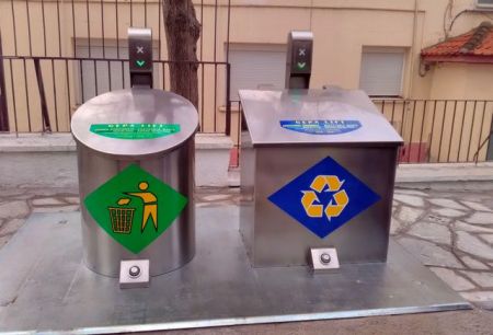 Βυθιζόμενοι κάδοι βελτιώνουν την εικόνα της Καβάλας