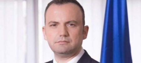 Οσμάνι: Ένα δημοψήφισμα για την πΓΔΜ θα έβαζε εμπόδια για λύση