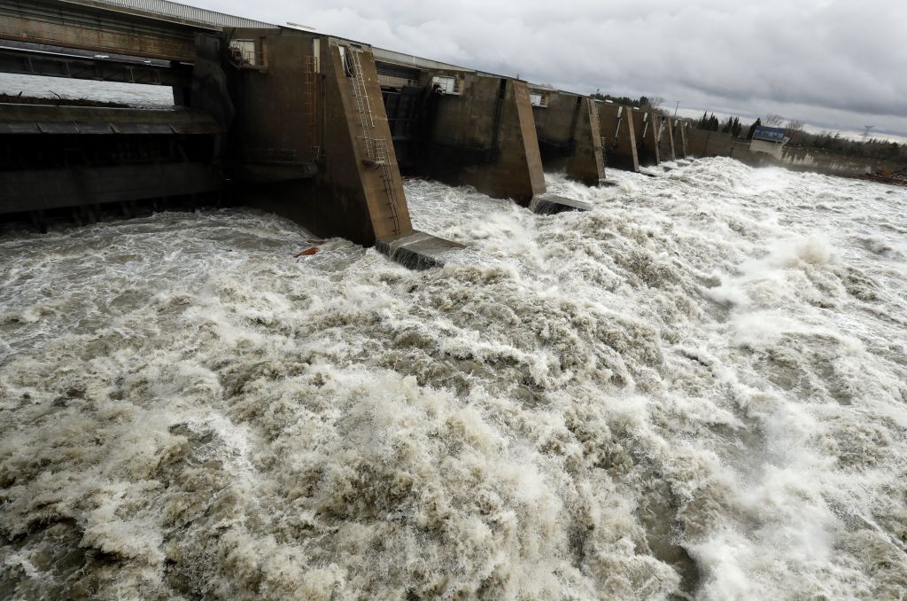 Σαρώνει τη Γαλλία η καταιγίδα Ελεανόρ – Στους επτά οι νεκροί