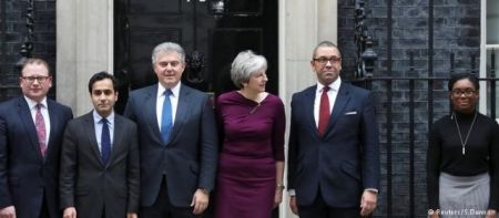 DW: Εικόνα εξασθένησης για την Τερέζα Μέι