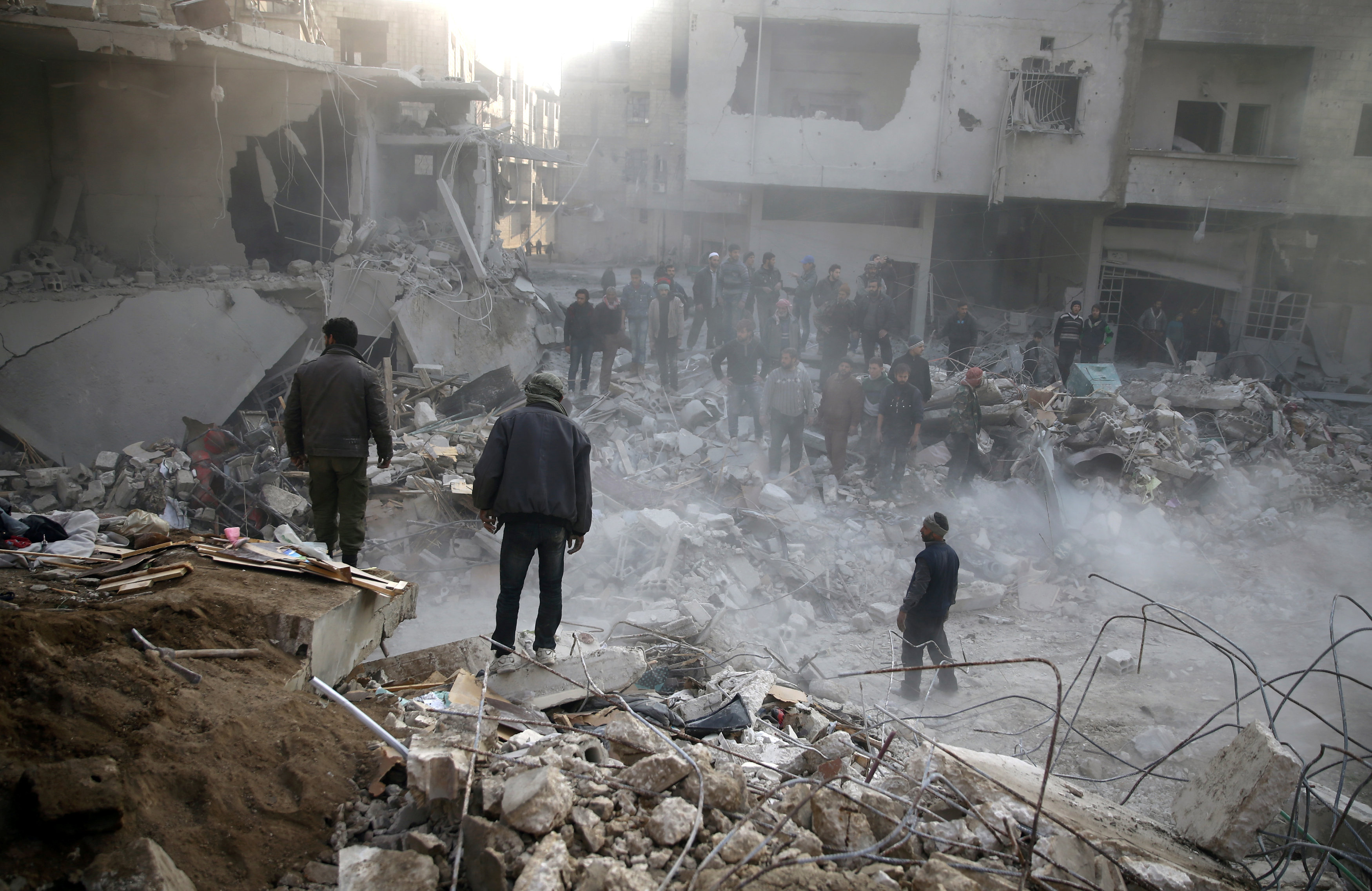 Συρία: Τουλάχιστον 15 άμαχοι νεκροί σε επιδρομές