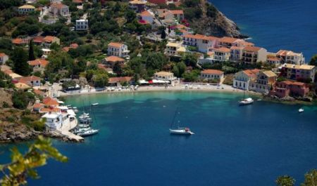 Στα ύψη οι τουριστικές κρατήσεις στα νησιά του Ιουνίου