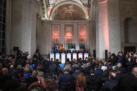 Σύνοδος ΕΕ στη Ρώμη: Τα χαμόγελα και η καυτή πατάτα του προσφυγικού