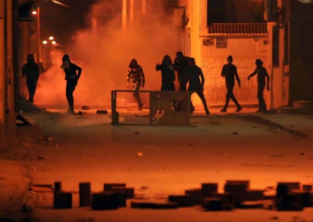 Τυνησία: Νέα επεισόδια στη Σιλιάνα μεταξύ διαδηλωτών και αστυνομίας
