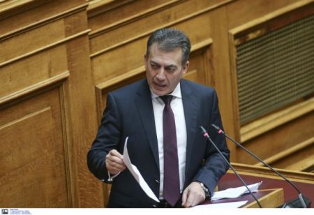 Βρούτσης: Παράνομα 1,4 εκατ. ειδοποιητήρια για εισφορές