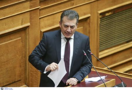 Βρούτσης: Αδράνεια του υπουργείου Εργασίας για αδήλωτη εργασία