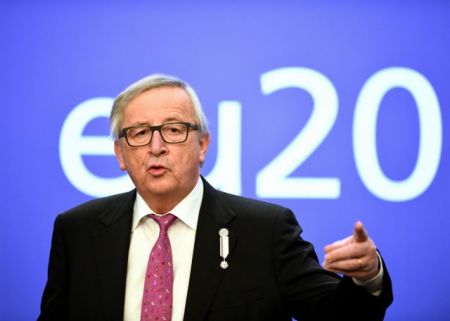 Γιούνκερ: Να μην γίνουν στην Ιταλία τα λάθη που έγιναν απέναντι στην Ελλάδα