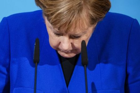 Σε μία υπεύθυνη απόφαση του SPD ελπίζει η Μέρκελ