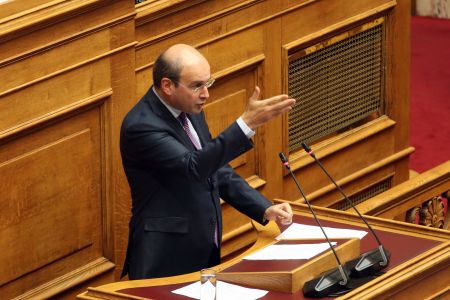 Επίθεση Χατζηδάκη κατά ΣΥΡΙΖΑ: Δεν έχετε ιερό και όσιο