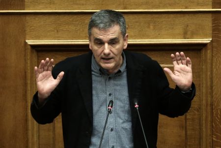 Ο Τσακαλώτος, ο ΠΑΟΚ και η οπαδοποίηση του πολιτικού λόγου