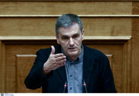 Τσακαλώτος: Νέο Μεσοπρόθεσμο Πρόγραμμα φορολογικών ελαφρύνσεων ύψους 3,5 δισ. ευρώ