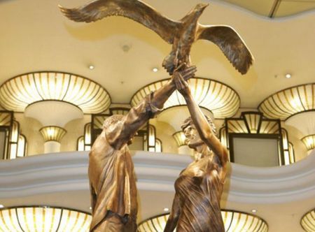 Ηρθε η ώρα της «αποκαθήλωσης» της Νταϊάνας από το Harrods