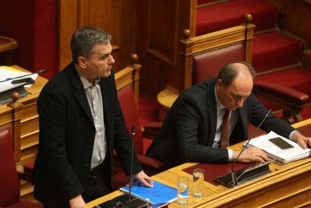 Τσακαλώτος: Πόθεν έσχες για τα μέλη ΤΑΙΠΕΔ και ΤΧΣ