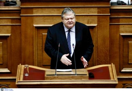 Βενιζέλος: Το διεθνές δίκαιο κατοχυρώνει την Ελλάδα έναντι των αλυτρωτισμών της ΠΓΔΜ