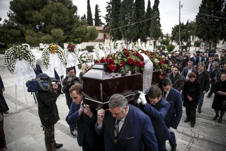 Το τελευταίο «αντίο» στον Θοδωρή Μιχόπουλο