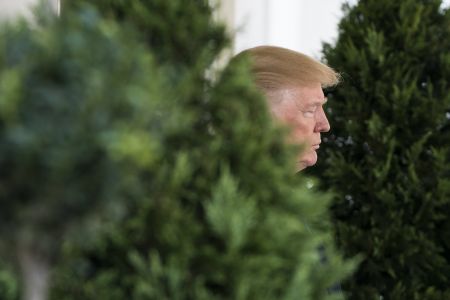 «Κωλοτούμπα» Τραμπ: Θέλω να έρχονται πρόσφυγες από παντού