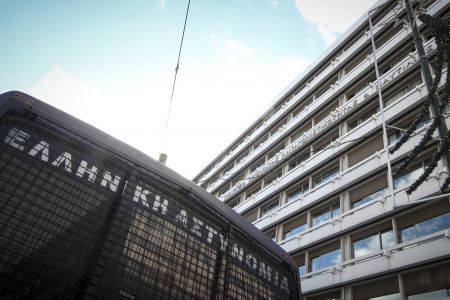 ΥΠΟΙΚ: Δεν υπάρχει δέσμευση για 130.000 πλειστηριασμούς ως το 2021