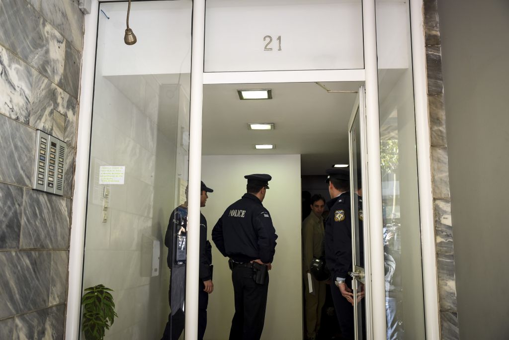 Ενταση με μέλη του «Δεν πληρώνω» σε συμβολαιογραφείο