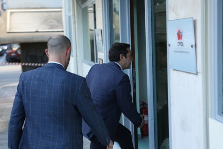 Τσίπρας: Βρισκόμαστε μπροστά σε μια μεγάλη τομή για τη χώρα