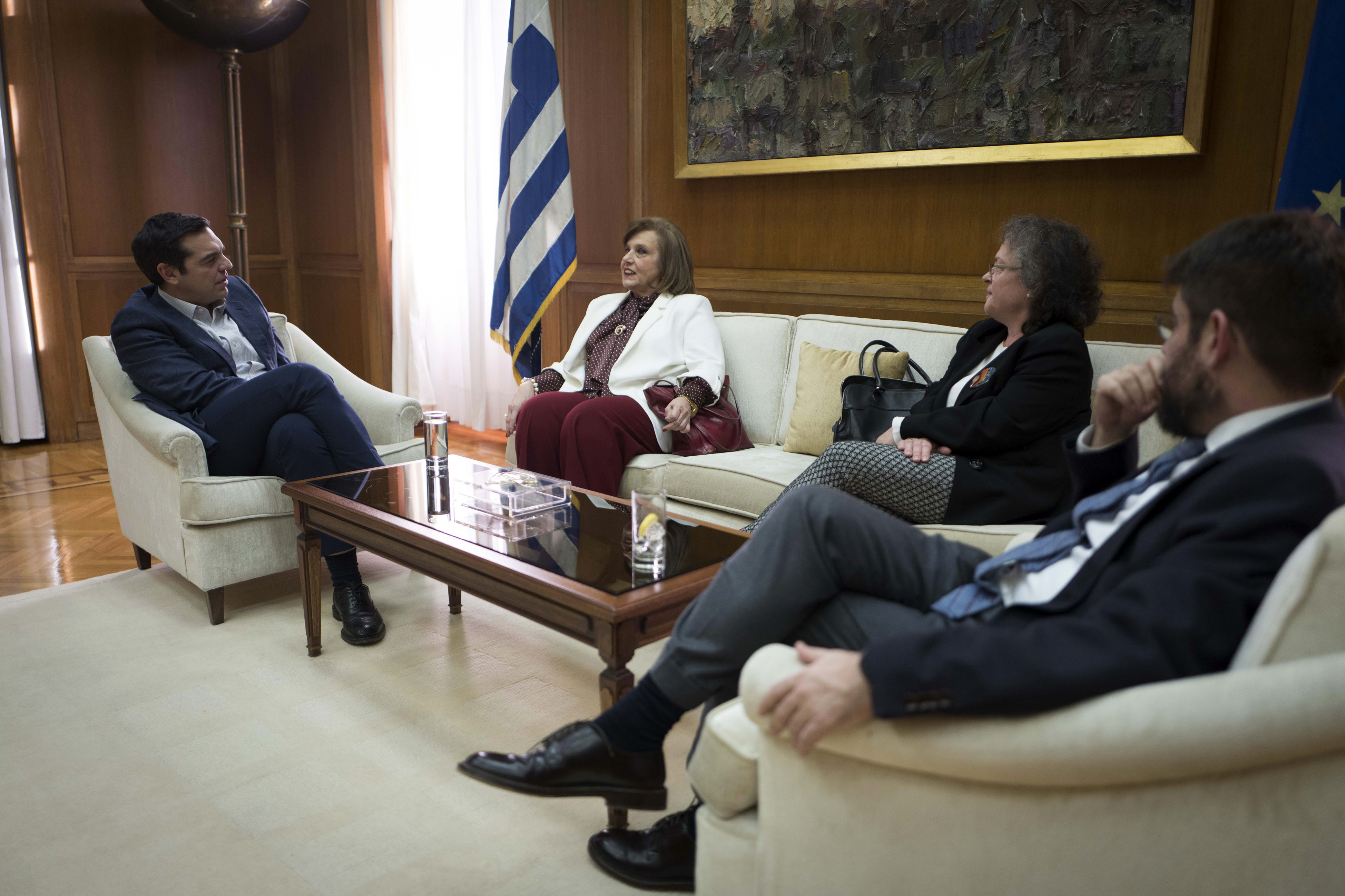Tsipras seeking alliances with centrist forces, eyes Leventis’ MPs