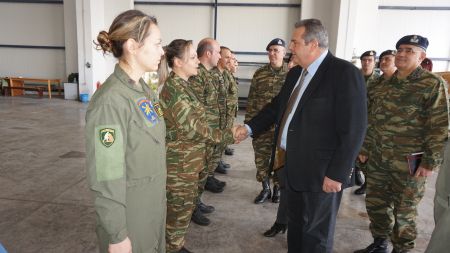 Εξαγορά «κόκκινων» δανείων στρατιωτικών πρότεινε ο Καμμένος