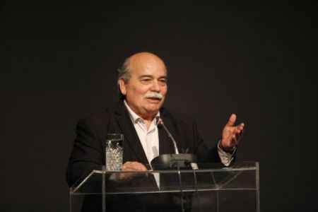 Αντιεξουσιαστές ακύρωσαν ομιλία του Νίκου Βούτση