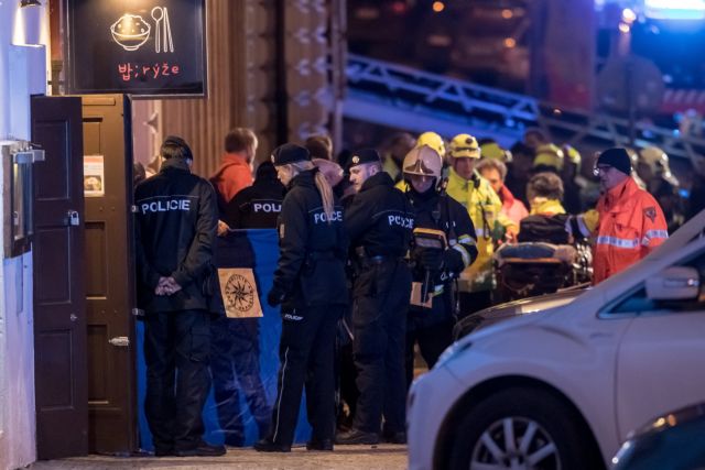 Τέσσερις νεκροί και 4 τραυματίες από φωτιά σε κεντρικό ξενοδοχείο στην Πράγα