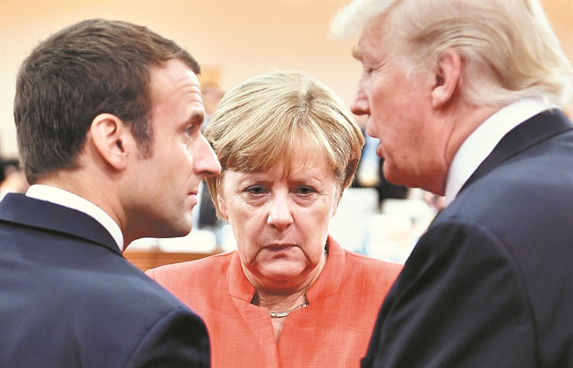 Κακός οιωνός για την Ευρώπη το τέλος της «εποχής Μέρκελ»