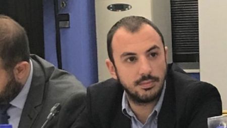 Στο πειθαρχικό της ΟΝΝΕΔ στέλεχος που αποκάλεσε «πιθήκους» τους Σκοπιανούς