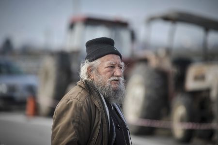 ΕΦΚΑ: Πώς θα υπολογιστούν οι ασφαλιστικές εισφορές για το 2018