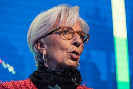 Καμπανάκι Λαγκάρντ για την παγκόσμια οικονομία