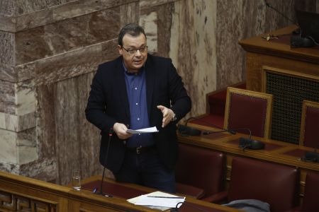 Φάμελλος: Τραγικό η Γεννηματά να ζητά εκλογές