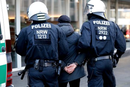 Οι γερμανικές αρχές χορήγησαν άσυλο σε τέσσερις τούρκους στρατιωτικούς