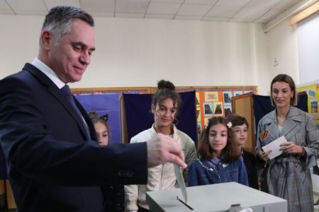 Κύπρος: Μετά τις εκλογές βγήκαν τα «μαχαίρια» στο ΔΗΚΟ