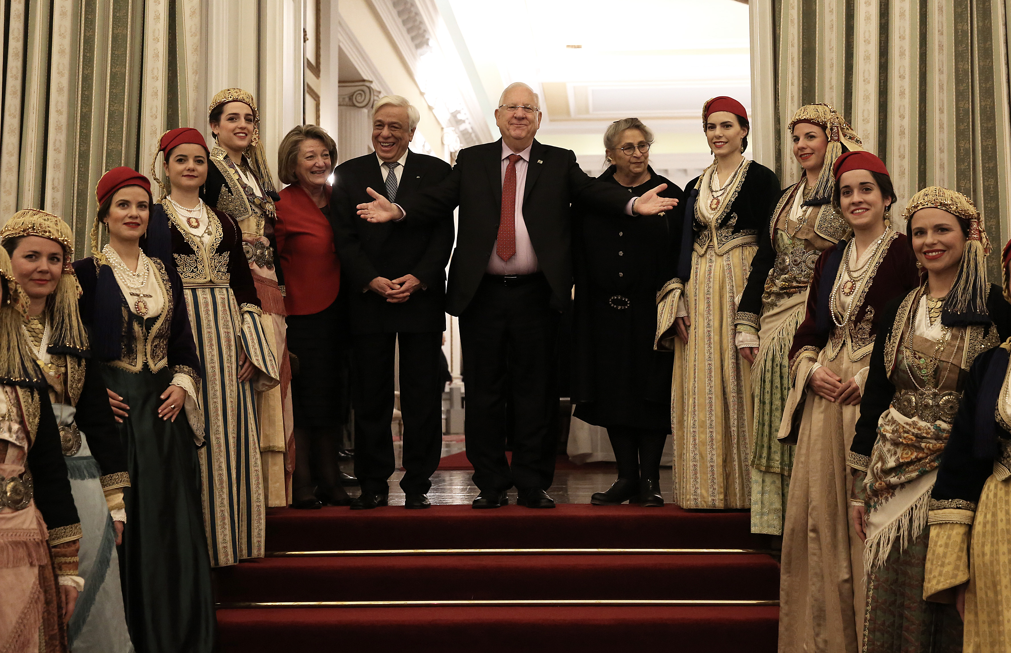 Παυλόπουλος: Τα υπολείμματα του ναζισμού θα πάρουν την απάντηση που τους αρμόζει