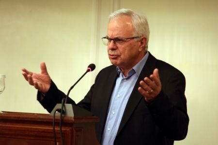 Αποστόλου: «Υπάρχουν περιθώρια συνεννόησης» με τους αγρότες