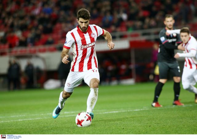 Το βαρύ πυροβολικό των μνηστήρων του τίτλου