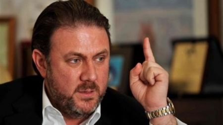 Σύμβουλος Ερντογάν για Ελλάδα: «Σαν μύγα που τα βάζει με έναν γίγαντα»