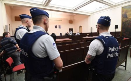 «Δε σας φοβάμαι, έχω πίστη στον Αλλάχ» λέει ο μακελάρης του Παρισιού