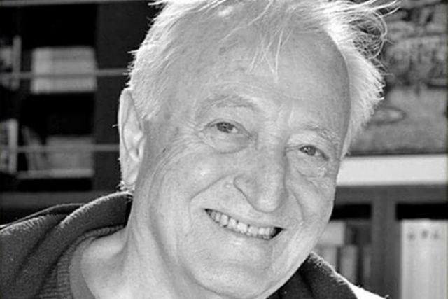 Πέθανε ο στιχουργός Κώστας Κωτούλας