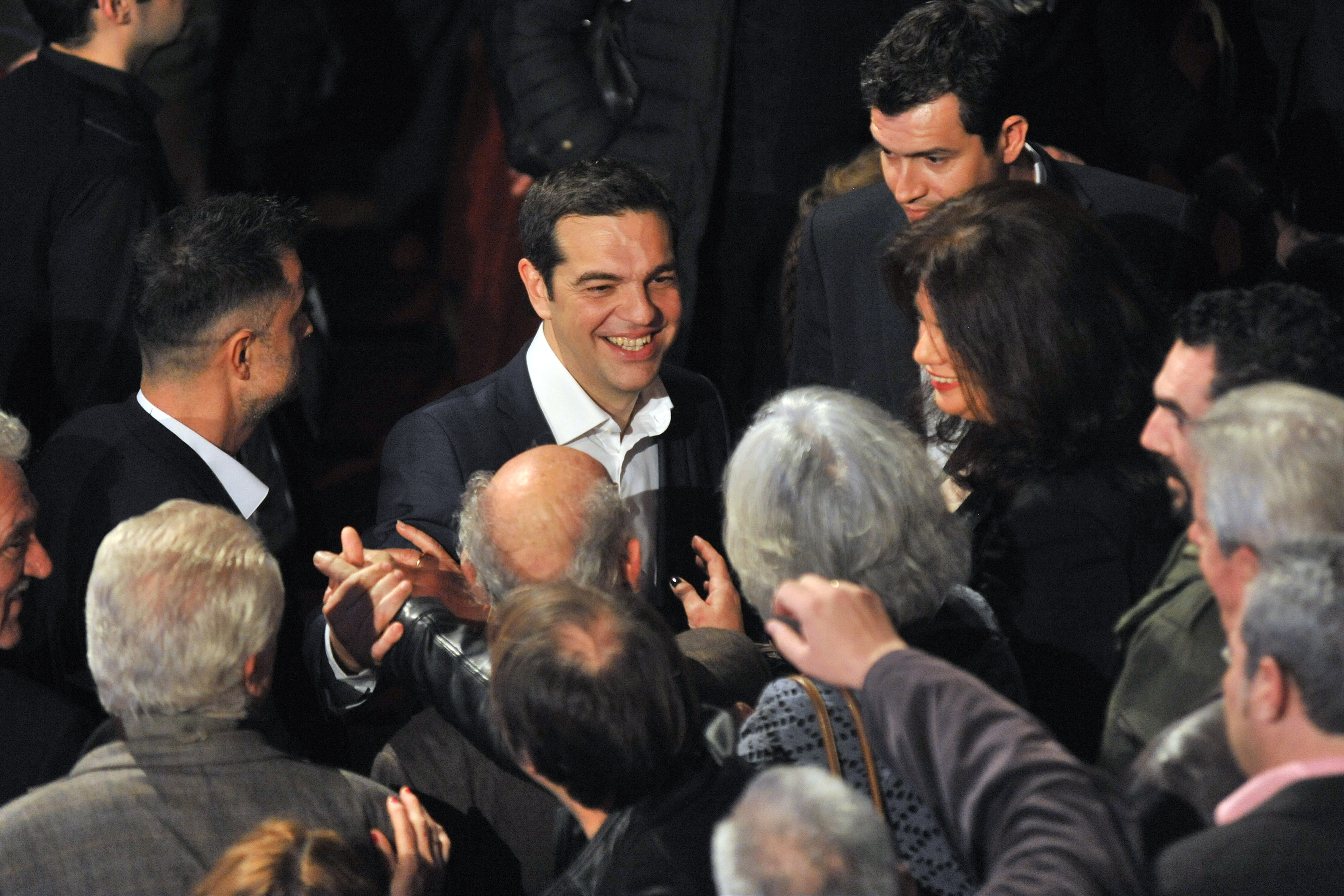 Tsipras: There can be no patriotism with kickbacks, corruption