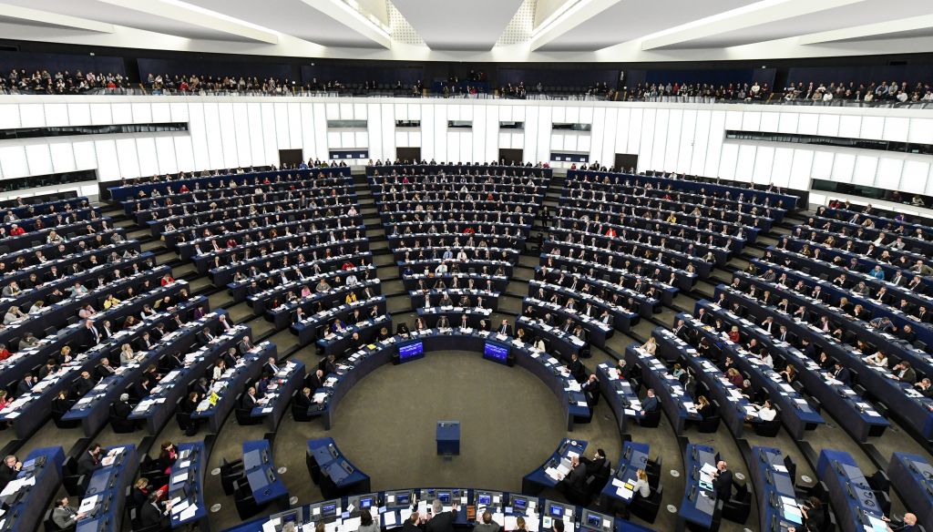 European Parliament discusses two Greek officers jailed in Turkey