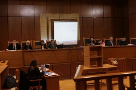 Ξεκίνησε η ανάγνωση εγγράφων στη δίκη της ΧΑ